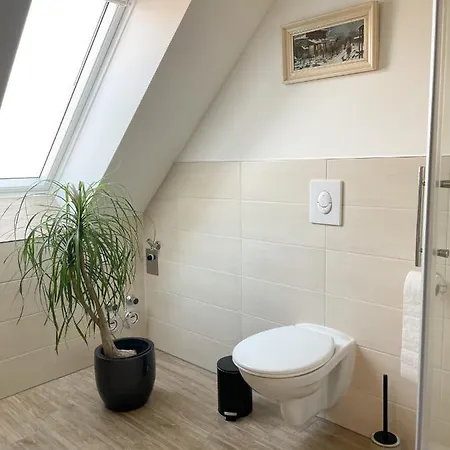 Kamrath Mit Wunderschoenem Ausblick * نيوروبين