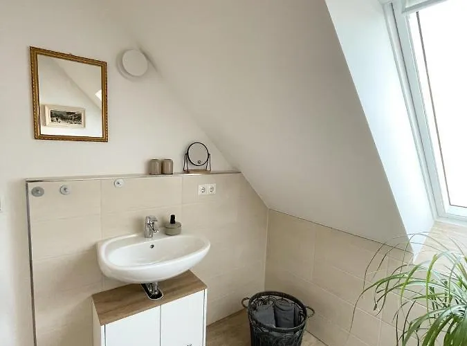 Kamrath Mit Wunderschoenem Ausblick * Neuruppin