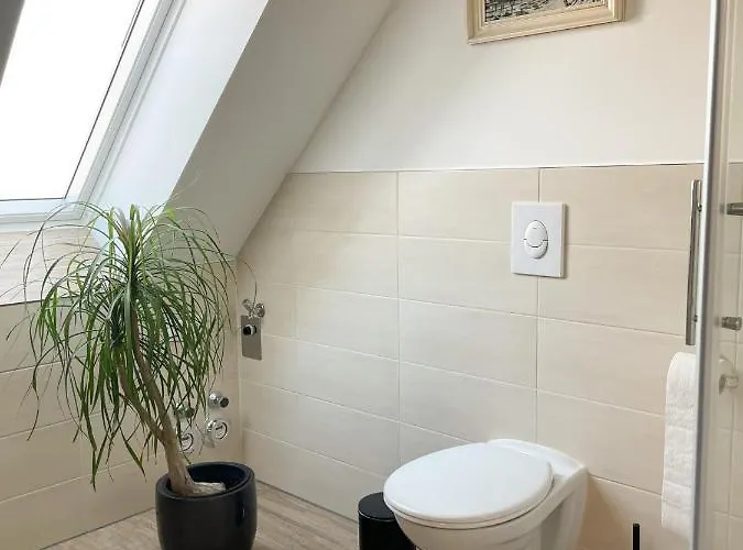 Kamrath Mit Wunderschoenem Ausblick * Neuruppin